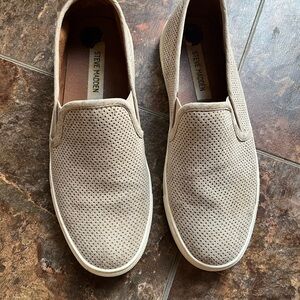 Steve Madden Beige Perforated Loafers